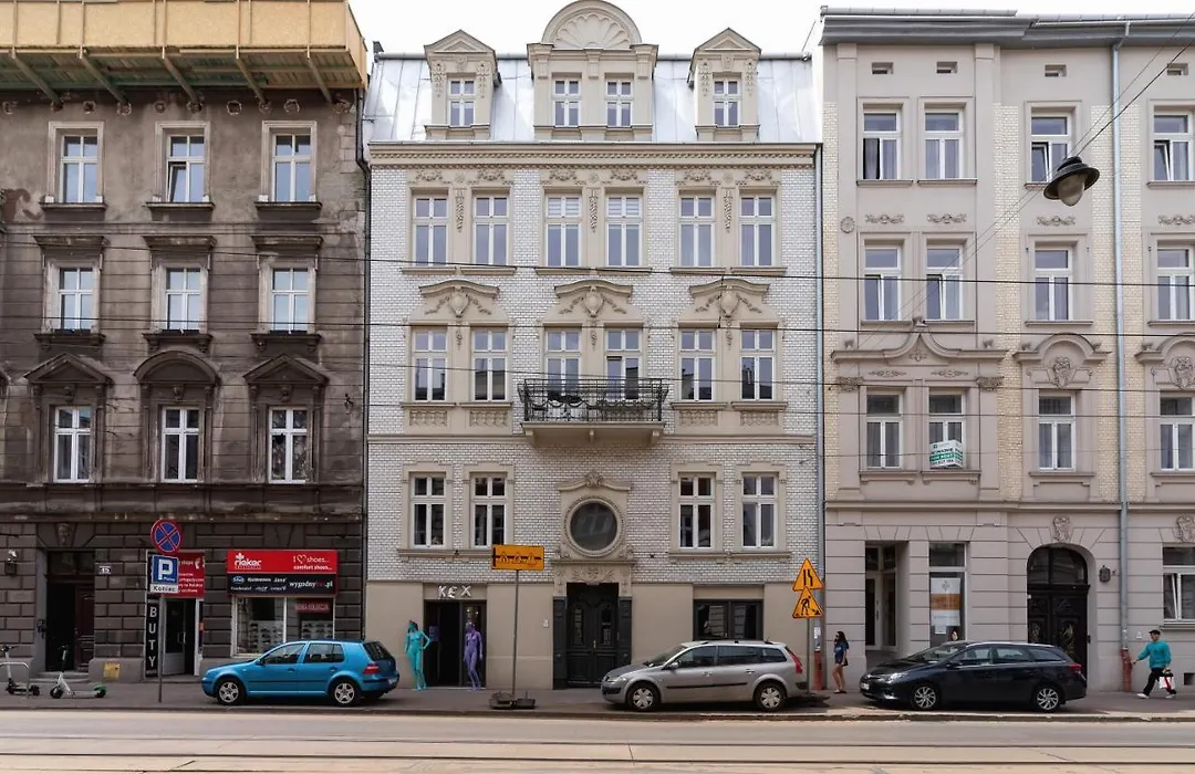 Kazimierz Studio with Jacuzzi by Renters Prestige-1